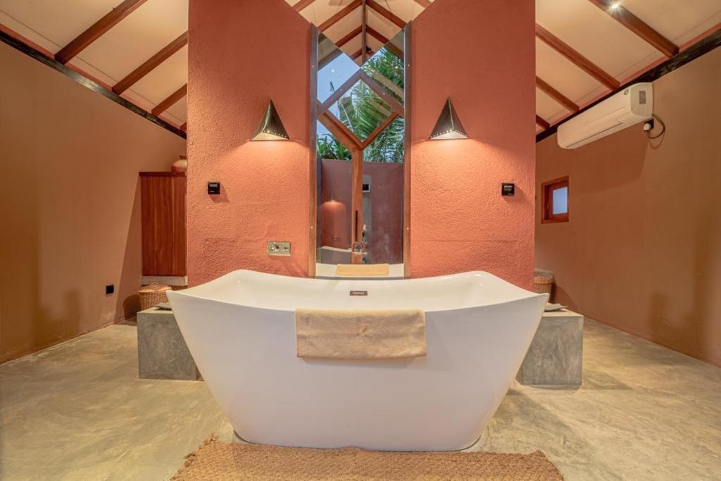 Nisala Villas Hikkaduwa Buitenkant foto